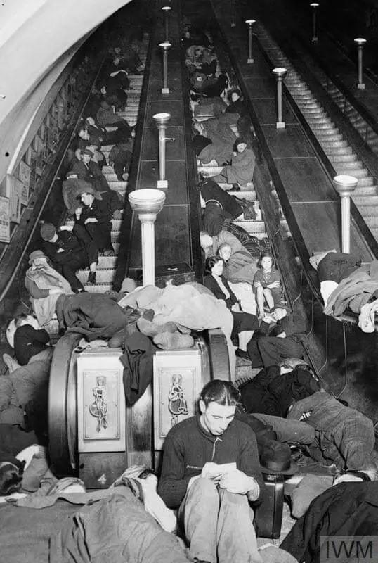 Londoners Sought Overnations © IWM HU94168